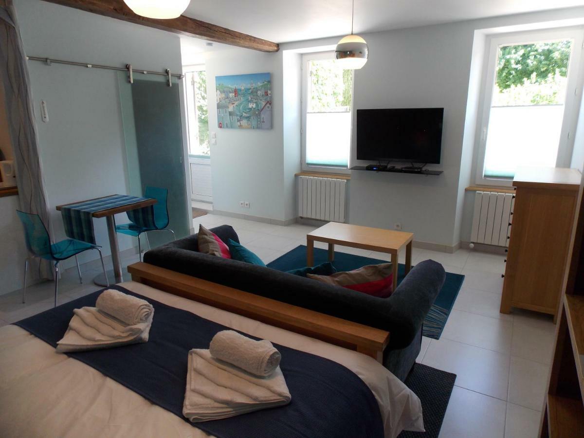 Chez Jousseaume Chambre D'Hotes Et Gites Saint-Ciers-Champagne Eksteriør bilde